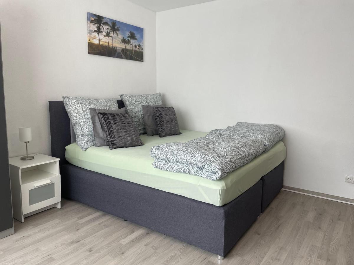 Perfekte 1,5 Wohnung Zentral In Leonberg Gegenueber Einkaufzentrum エクステリア 写真