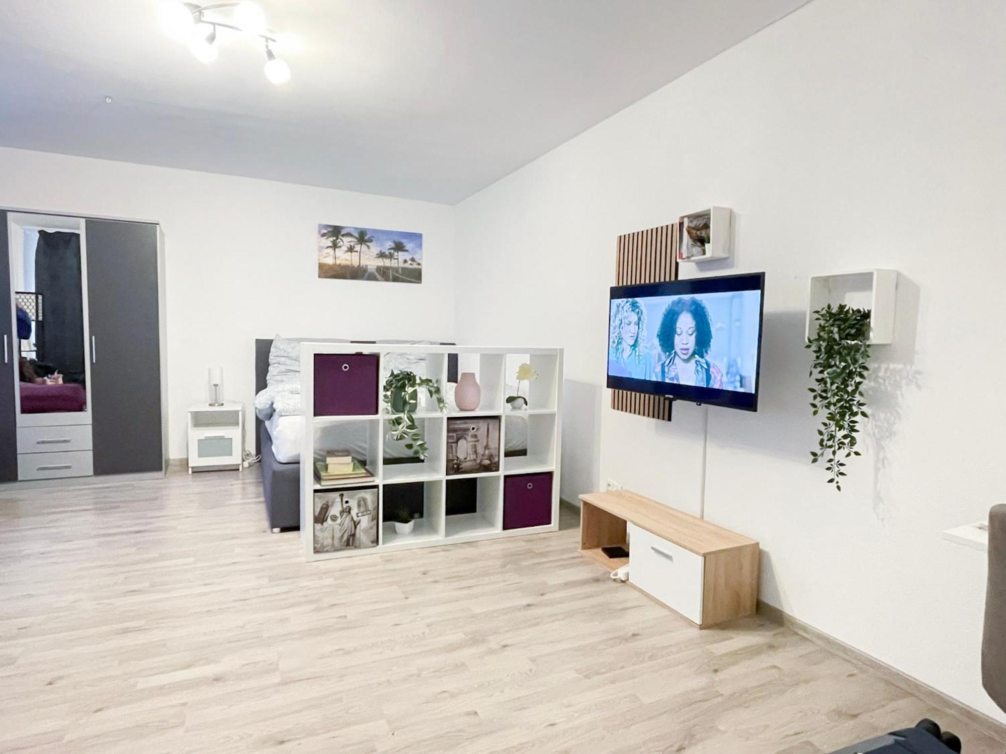Perfekte 1,5 Wohnung Zentral In Leonberg Gegenueber Einkaufzentrum エクステリア 写真